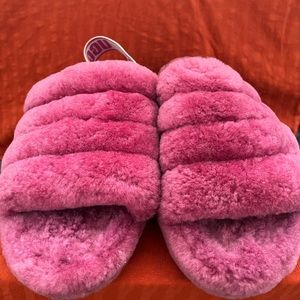 Pink fluffy slide Ugg